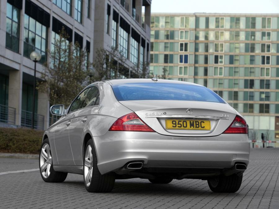  Mercedes-Benz CLS320 CDI 2008 года  (UK) (фото 5 из 14)